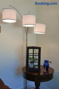 Blue Jay Bungalow - Image 2