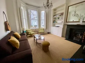Classic Notting Hill Apartment with Private Garden - Image 1