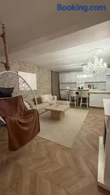 Home Spa Gold - Image 1