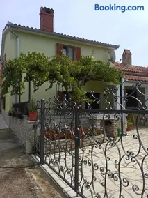 House Belavici - Image 1