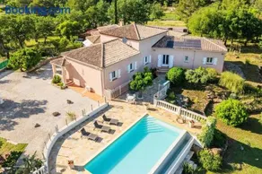 Appartement moderne avec piscine à Le Luc 70m² - Image 1