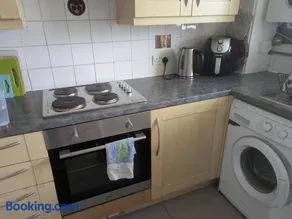 Funky Studio centrally located in Battersea, London SW11 - Image 2