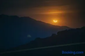CosmicStays Little Sunrise - An Idyllic Countryside Experience - Image 3