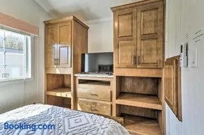Dosanko Cottage & Brandenburger Suite At Equestrian House - Image 2