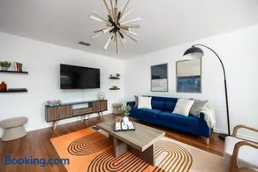 UF 4min away! Gameroom-Funyard-Discgolf-Firetable - Image 2