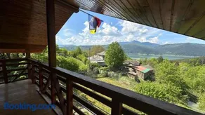 Cabana de lemn Lacul Bicaz - Image 1