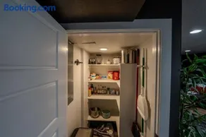 Boutique Basement Suite King Bed Ski Access - Image 2