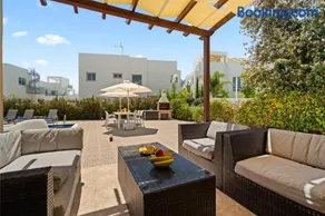 Claudine's Haven by Ezoria Villas - Image 4