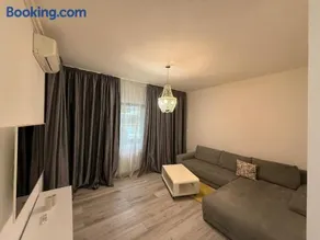 Luxury Pipera - Image 3