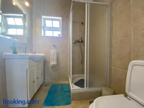 Lagos Marina Guest House - Image 2