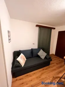 Perfekte Lage! Ganze Wohnung Burgblick Residenz - Image 2