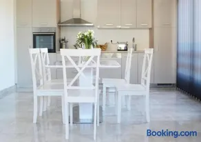 Island Residence - Image 4