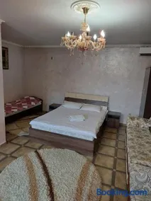 Camelot hotel - Image 5