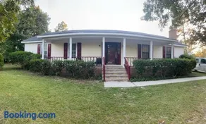 Beautiful ranch style home - Image 1