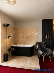 Nowad Hotel - Image 2