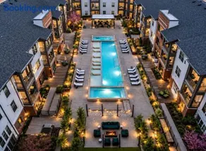 Resort Style 2BR, Private Balcony, Alliance Area - Image 3