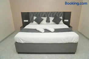 Hotel Royal stay inn - Image 1