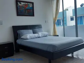 Hermosa Casa Vacacional con Piscina a 15 mins de Girardot o Melgar - Image 4
