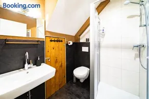 Zentrales Apartment in Holz und Lehm - Image 3
