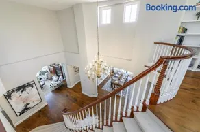 Escape to Luxury Newport Coast Pelican Gated Home - Image 5