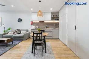 Stylish One BD Hideaway in Essendon - Image 4