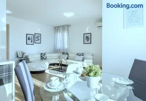 Iris beach apartments - Image 2