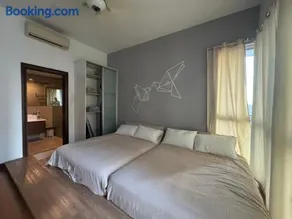 City Skyline View Residence by Rainbow near PWTC - Image 3