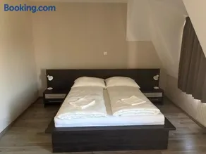 Lenti Central Apartman - Image 3