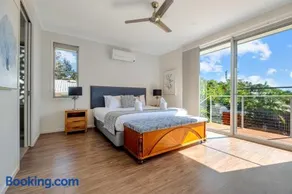 Contemporary Home in the Heart of Mudjimba - Image 5