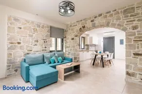 ELMARA - Crete Lux Beachside Private Pool Villas - Image 2