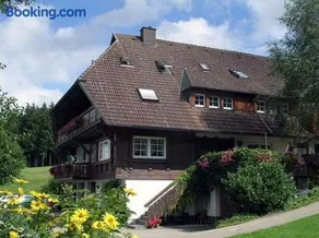 Landeckhof - Image 1