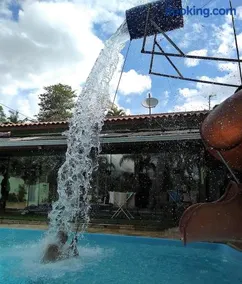 Casa Lot Fechado, Churrasqueira, Piscina, Toboágua, parque para crianças , Internet - Image 2