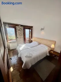 Casa Rural Basiver - Habitación Pico Samelar - Image 1