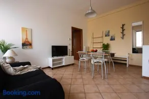 Shakira Apartments - Image 4