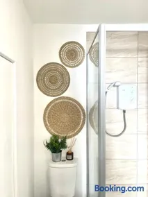 New The Barley Rustic luxury - Image 3