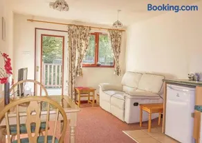 Avalon Cottages - Image 2