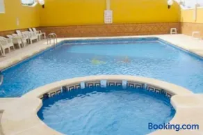 Excelente Apartamento Ático - Image 4