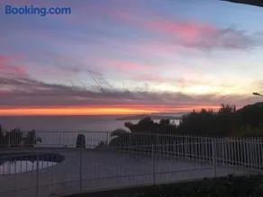 Superb Studio with incredible view and pool - Image 5