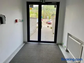 Apartment Rosnička, Private Parking & 24H Checkin with Balcony and AC - Image 3