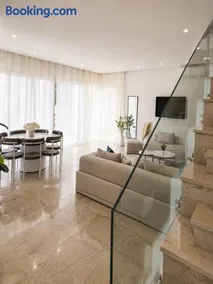 Elegant Villa in Gammarth with Private Indoor Pool - Image 2
