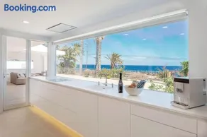 Ocean Bliss Beautiful Villa with Pool and Sea Views - Image 3