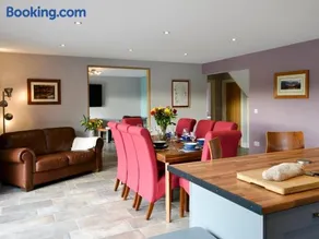 Brewers Cottage - Image 2