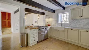 Wonderful 4br Farmhouse With Private Pool - Image 5