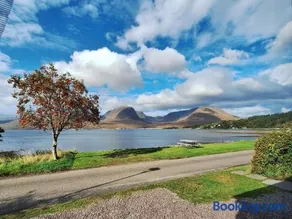Kishorn Seaside House - Bed and breakfast - Image 1