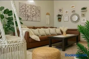 Boho paradise Luxurious 2bhk apartment near thalassa - Image 4