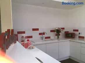Long acre lodge Modern Family Lodge Sleeps 6 DevonCornwall Border - Image 4