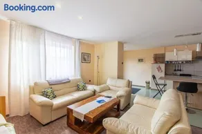 Déli Terasz B Apartman Free parking, self-check-in anytime - Image 4