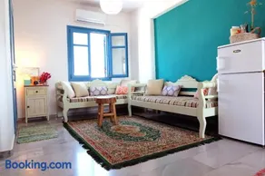 Paros Book'Inn - Image 1