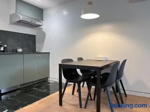 Cozy and Modern Stay in Brooklyn - C - Image 2