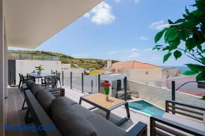 Eden Villa, with jacuzzi and ocean view - Image 2